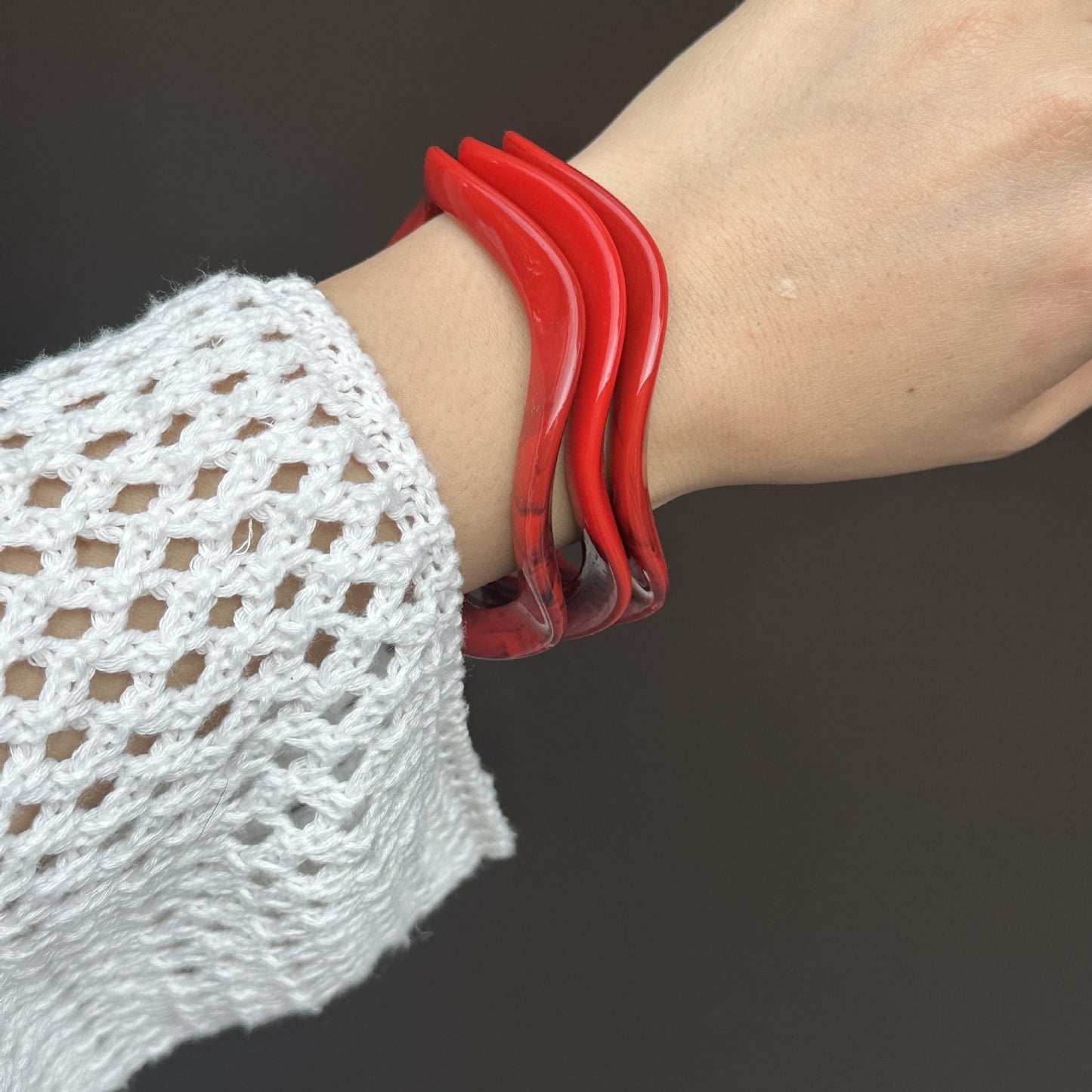European And American Simple Geometric Blooming Red Bracelet