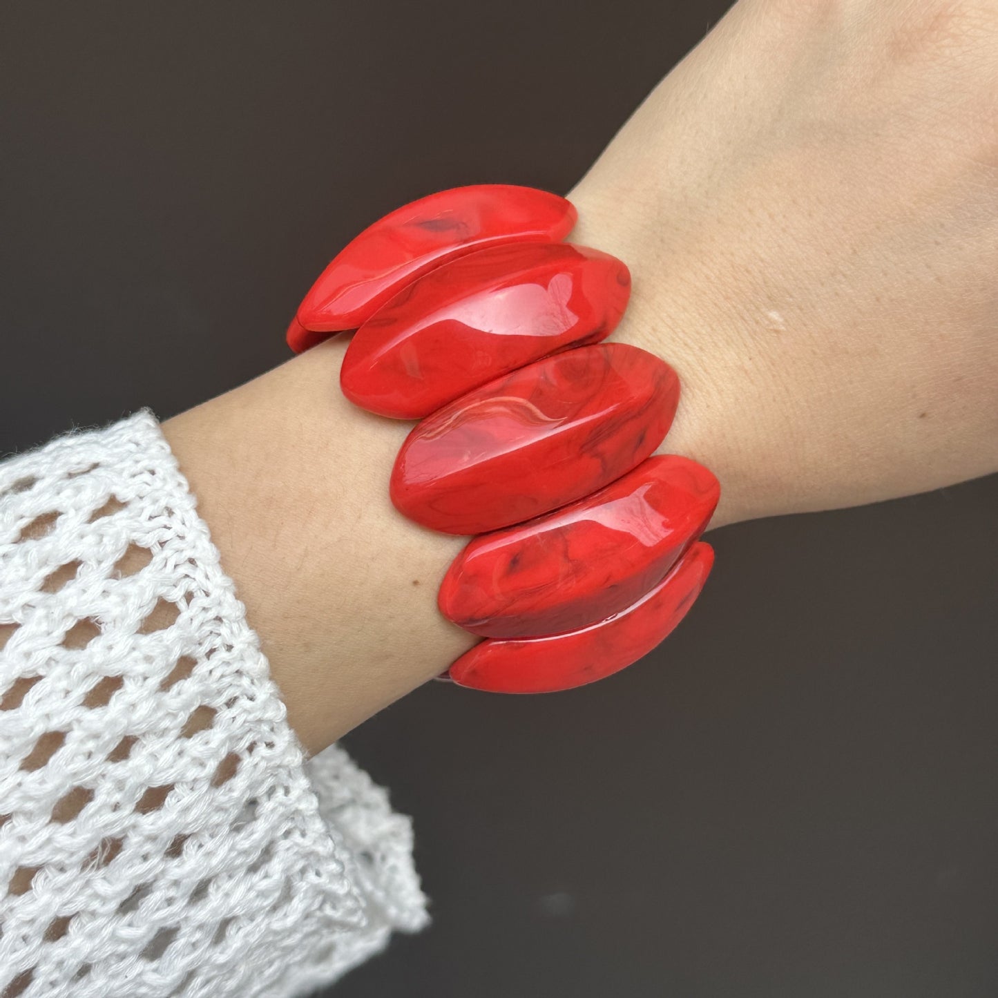 European And American Simple Geometric Blooming Red Bracelet
