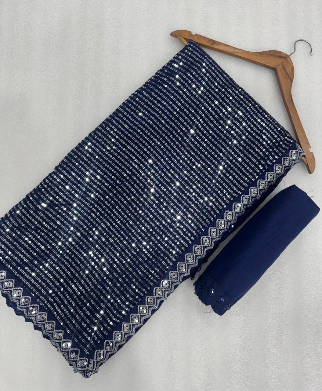 Heavy Pallu Dual Sequins Georgette Embroidery Work In Saree/Sari