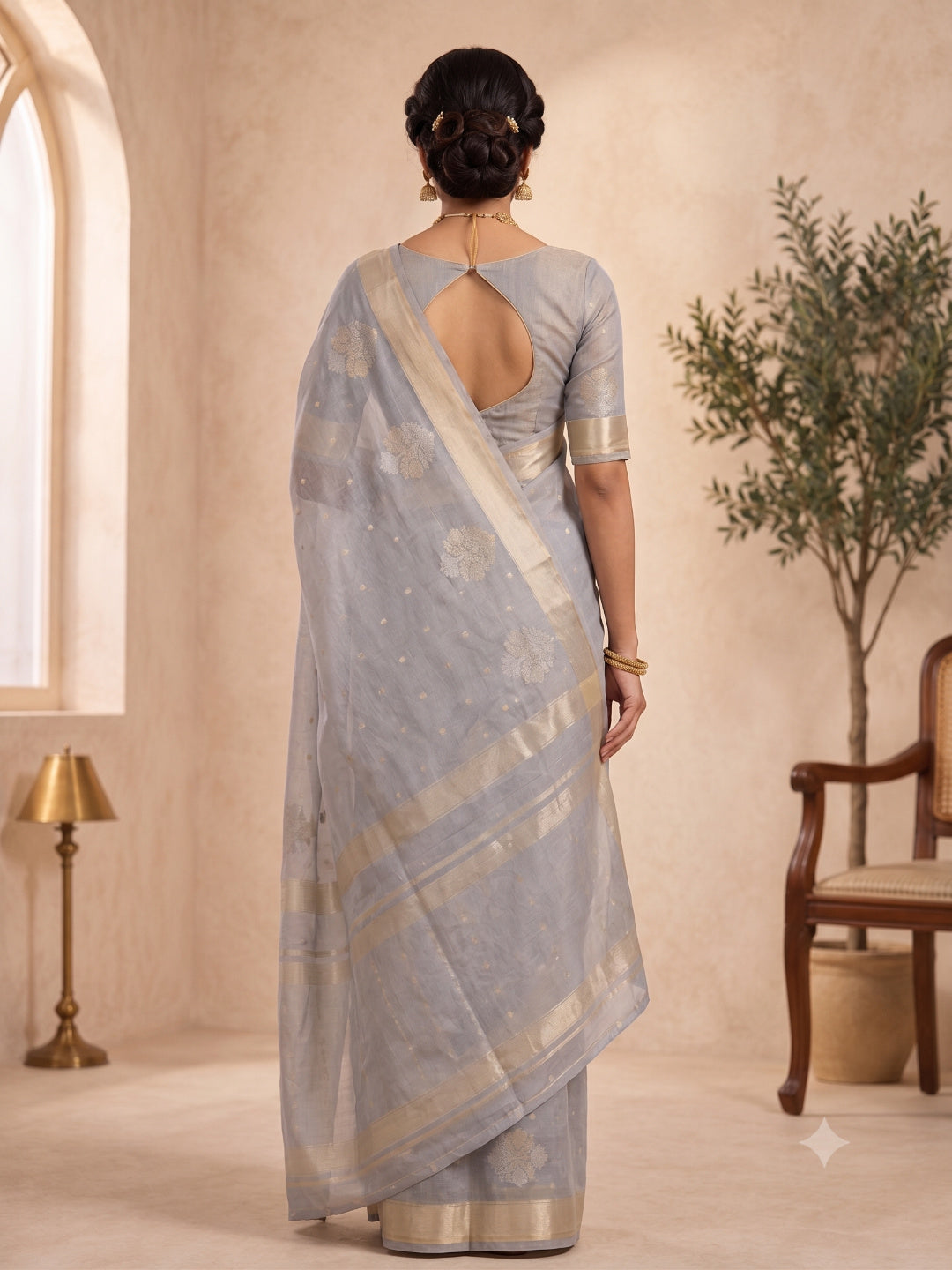 Woven Design Zari Organza Heavy Work Saree