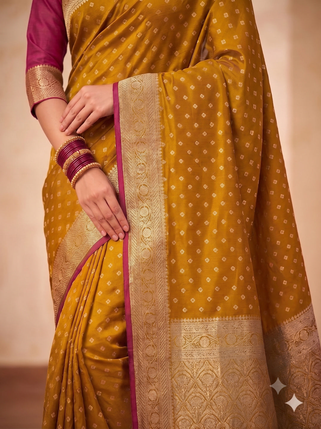 Silk Blend Golden Zari Border Woven Design Saree with Booti/Unstitched Blouse