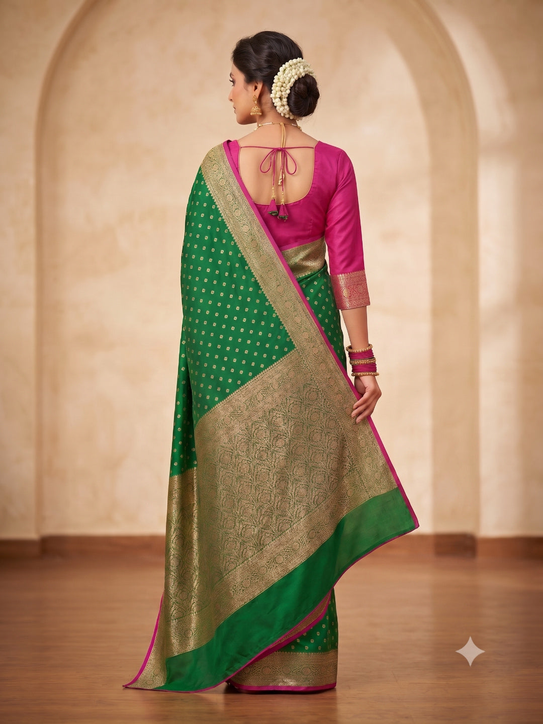 Silk Blend Golden Zari Border Woven Design Saree with Booti/Unstitched Blouse