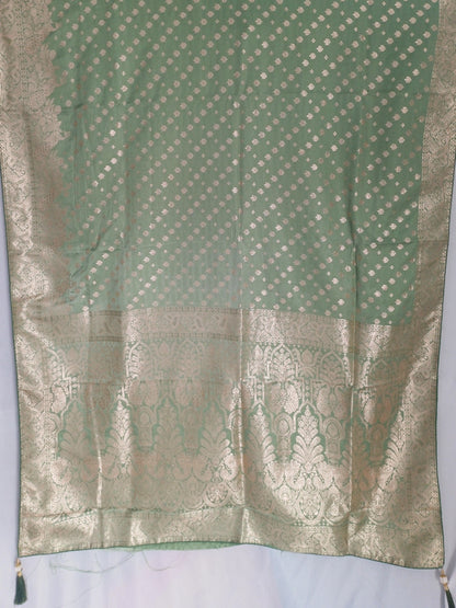 Soft Silk Light Green & Golden Zari Border with Booti/Unstitched Blouse