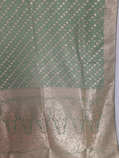 Soft Silk Light Green & Golden Zari Border with Booti/Unstitched Blouse