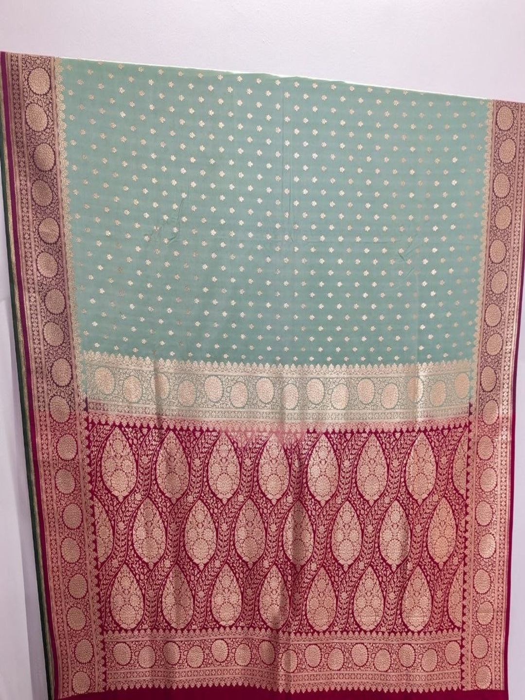 Mint Green with Rani Pink and Golden Zari Work Silk Blend Saree for Wedding &amp; Festive Wear with Unstitched Blouse