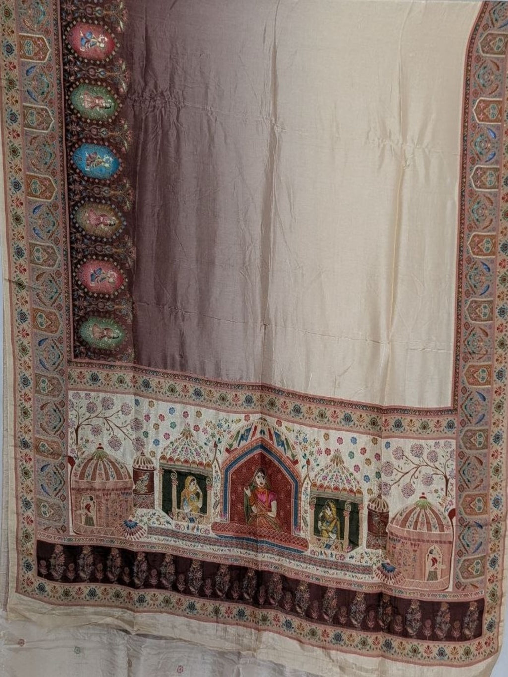 Beige with Mauve Multicolor Border Italian Crepe Waeved Saree&nbsp;