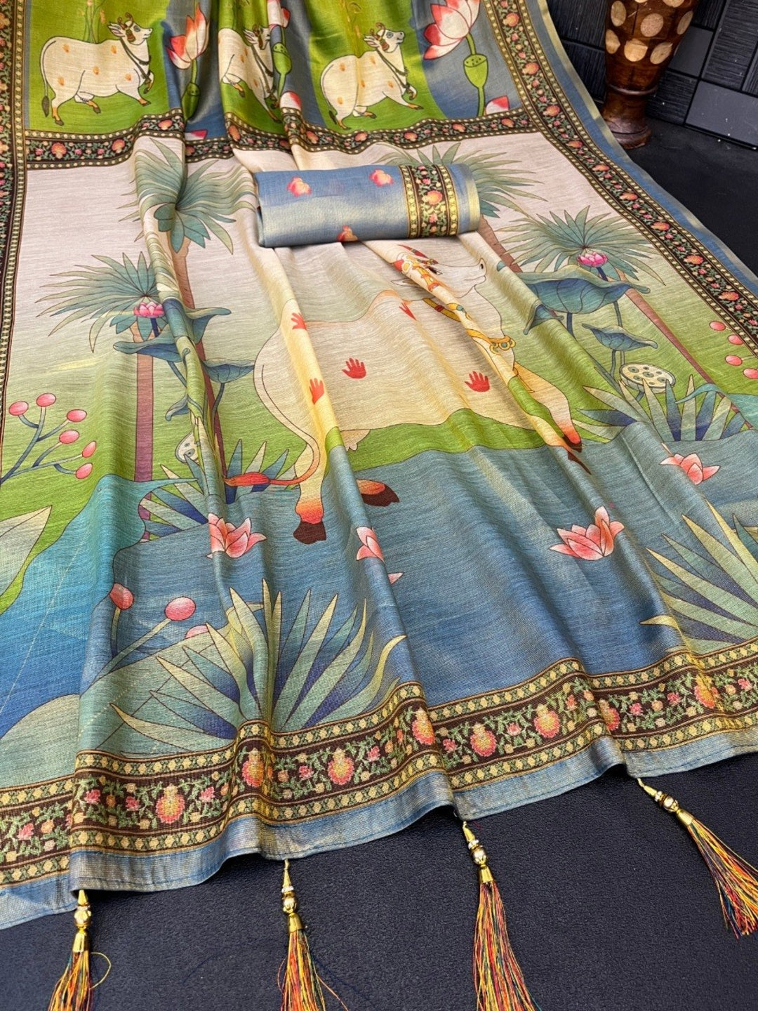 Soft Handloom Fabric Digital Print With Rich Pallu With Heavy Border Saree
