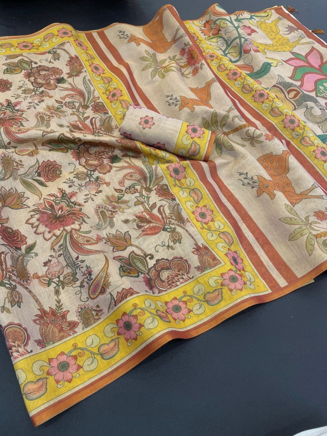Mustard Soft Handloom Fabric Digital Print With Rich Pallu With Heavy Border Saree