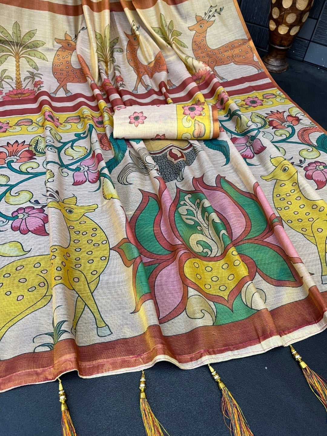Mustard Soft Handloom Fabric Digital Print With Rich Pallu With Heavy Border Saree